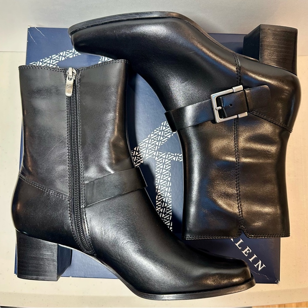 NIB Vintage Anne Klein AKForever Black Leather Heeled Buckle Ankle Boot Sz 7 1/2 - Picture 3 of 7